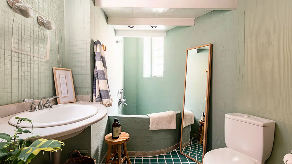 Cómo pintar azulejos del baño